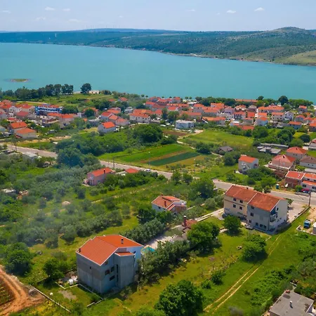 5 Bedroom Lovely In Posedarje