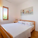 5 Bedroom Lovely In בית נופש *