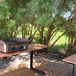 בית נופש 5 Bedroom Lovely In פוסדריה
