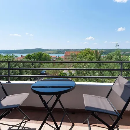 5 Bedroom Lovely In Posedarje