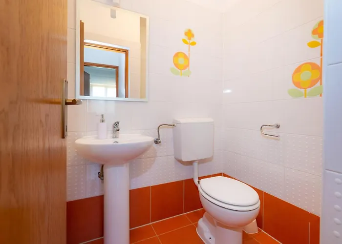 5 Bedroom Lovely In Vakantiehuis *